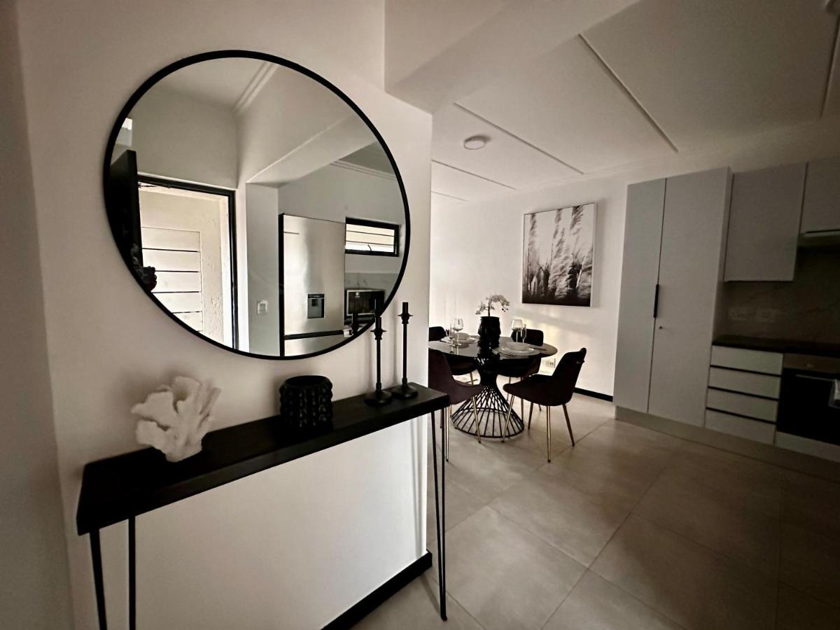 Stylish Executive Apartment With Power Backup Joanesburgo Exterior foto